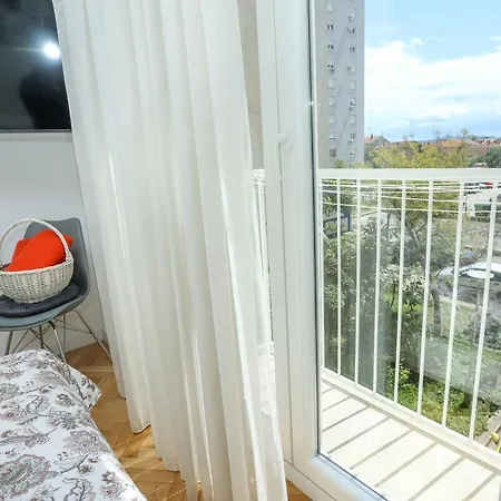 Lana I Davide アパート ザダル