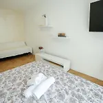 Lana I Davide Apartment Zadar