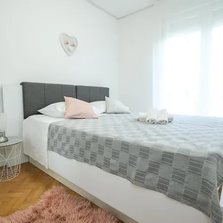 Lana I Davide Apartman Zadar