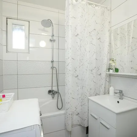 Apartman Lana I Davide *