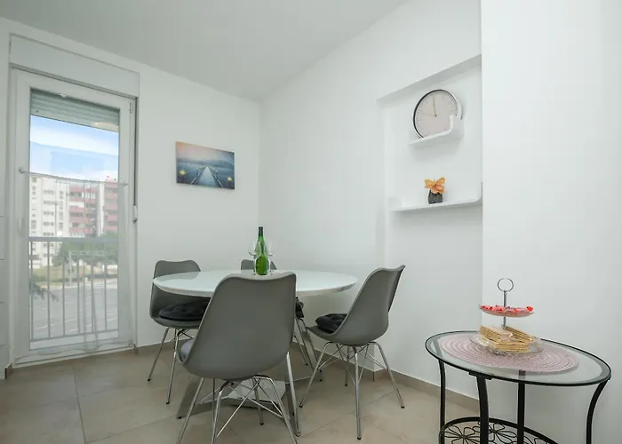 Lana I Davide Apartament